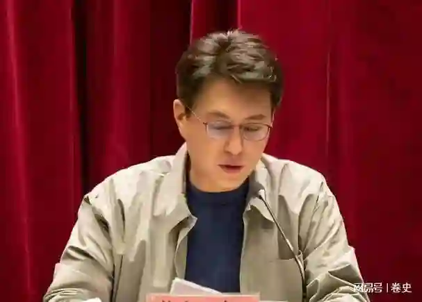 她错过靳东，转身嫁给父亲看中的女婿，如今45岁被婆家宠成公主！