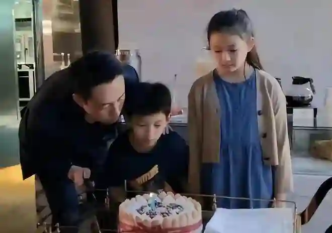 心酸！S妈恳求大家放过大S，晒慈善照疑似躲避大S遗产风波