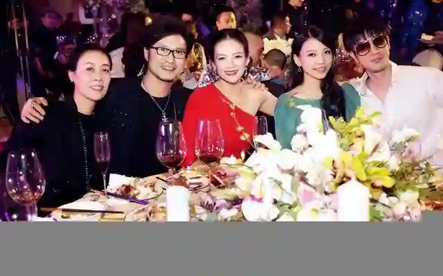 太牛了！53岁汪峰再当爸？5个孩子4个妈，还有没名分抱憾自杀的她