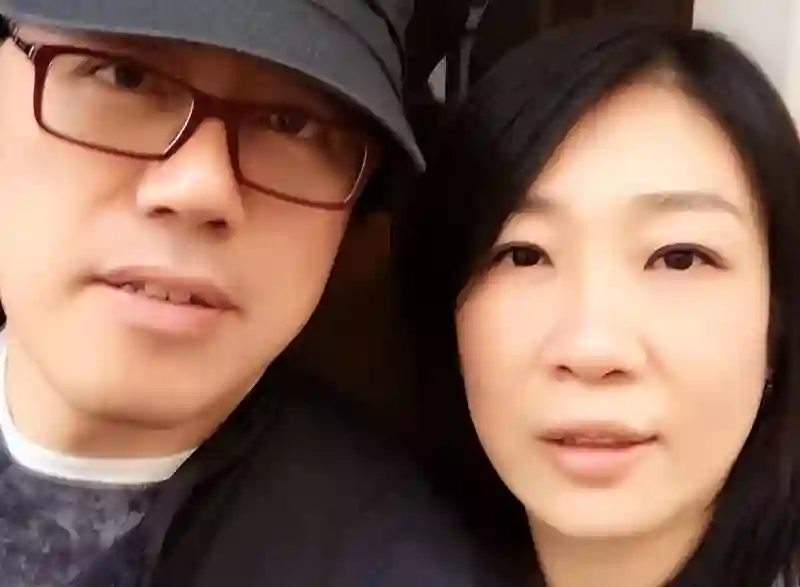 58岁张宇近况曝光，满头白发步履蹒跚，妻子病倒交代后事