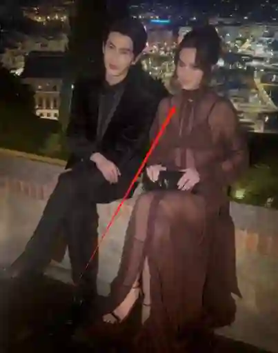 戛纳晚宴：林志玲瘦脱相，周冬雨脸垮，被和Mai贴头的张凌赫惊艳