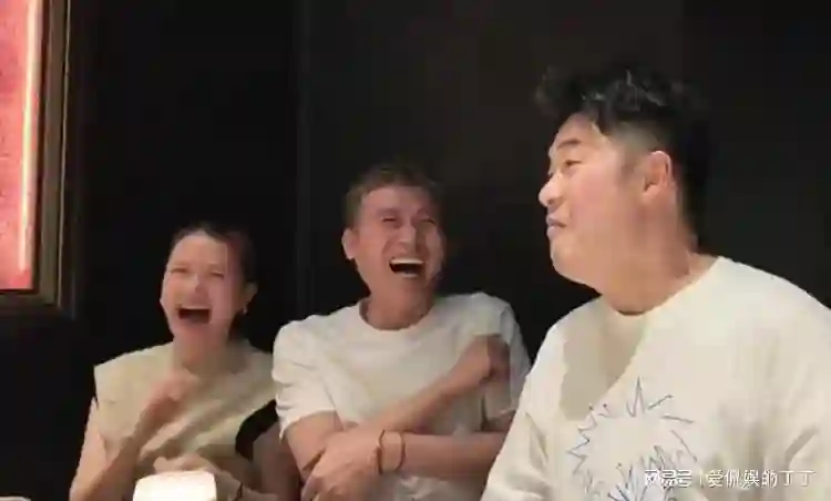 李乃文老婆未曾料到，和丈夫与陈赫聚会，身份就被扒，只因颜值高