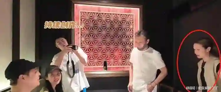 李乃文老婆未曾料到，和丈夫与陈赫聚会，身份就被扒，只因颜值高