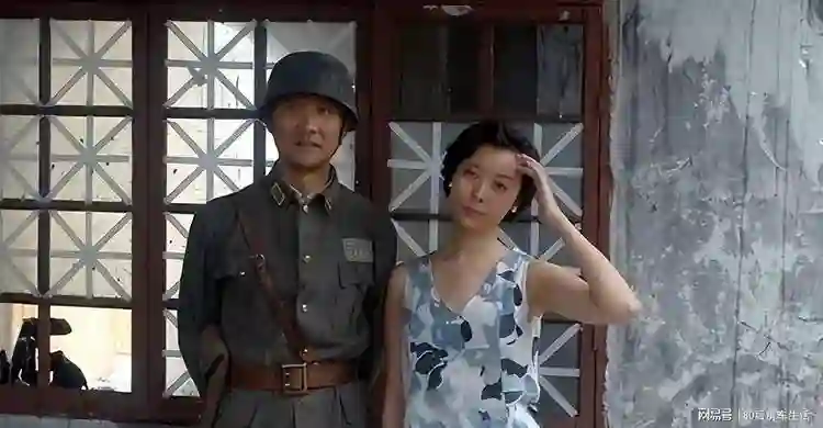 柯蓝52岁选择丁克生活，李亚鹏对她的态度引关注