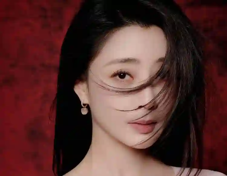 殷桃：演员中的女老板，有过多段情史，如今早已过上神仙般的生活