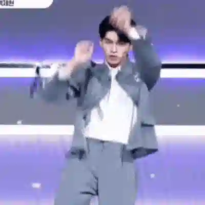 假的吧…哪有人长这样