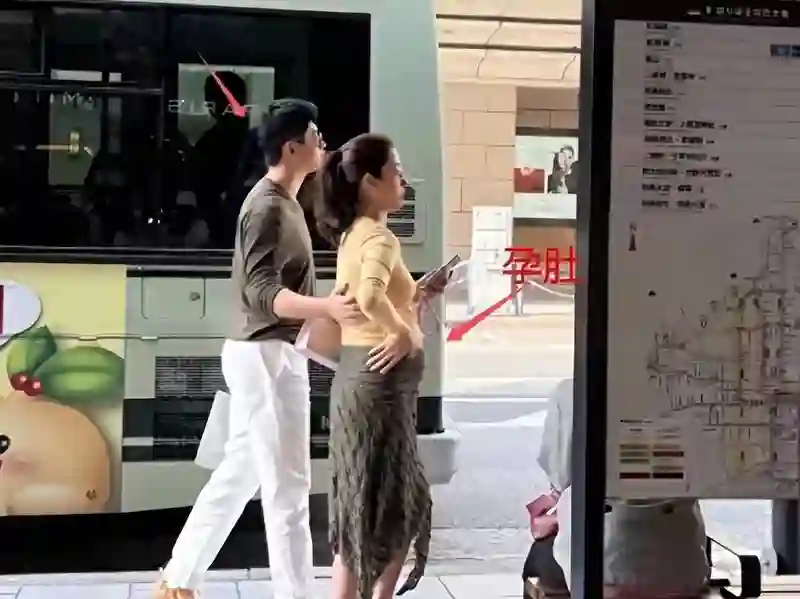 同样被陈金飞力捧，杨采钰与刘亦菲，差距为何如此明显？