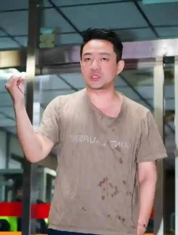 作妖的她，不该来的他，和“消失”的他们，成为汪小菲婚礼上的劫