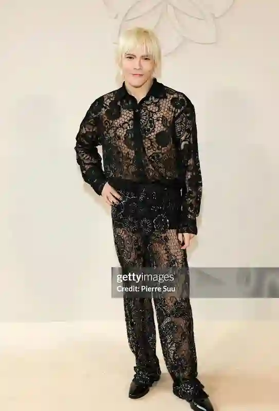 郭碧婷也没想到，自己停工拼命给向家添丁，向佐却悄悄“变了脸”