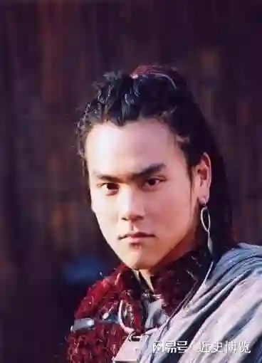 这场世纪大复合的传闻终是结束了，彭于晏出面澄清与蔡依林恋情！