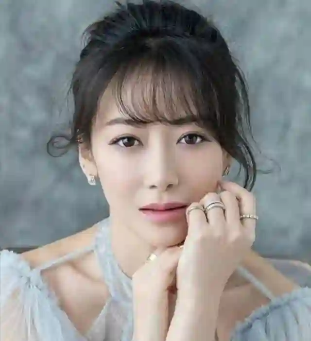 一张嘴“毁”掉整张脸，7位明星亲证，嘴巴如何影响颜值