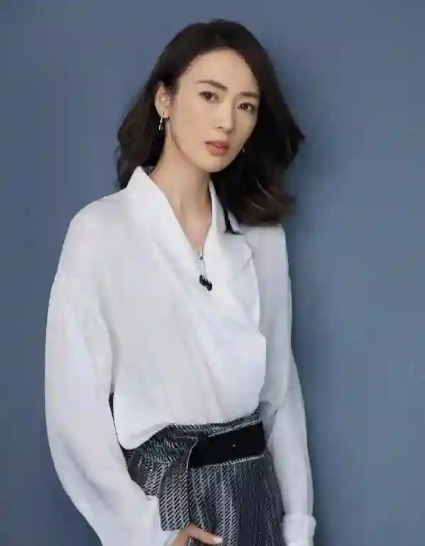 长得好不如嫁得好!被张国立打压15年的童谣,嫁大17岁男友终成影后