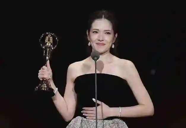 7位曾惊为天人的混血美女颜值对比：杨颖状态差、张柏芝回春？