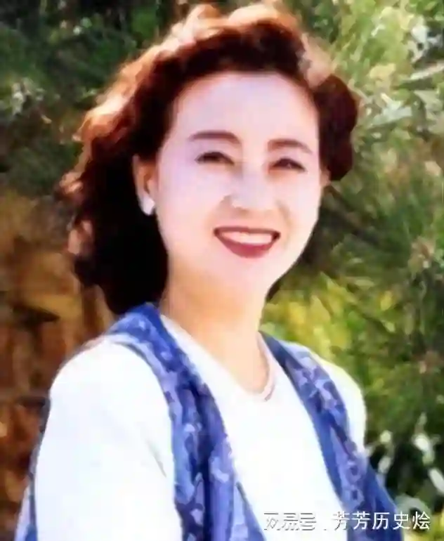 曾被誉为“央视最美主持人”，因推错一扇门意外离世，终年33岁