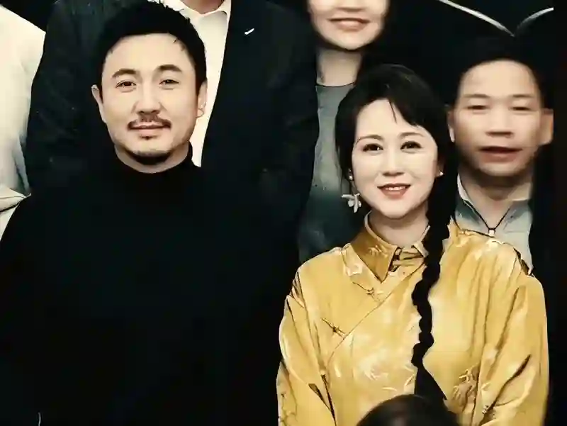 马丽含泪控诉：如果再网暴我们的家人，我和沈腾或许将不再合作