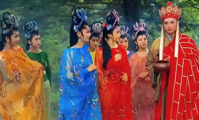 86版西游8位女神容颜对比，邱佩宁嫦娥风华绝代，今昔差距惊人！