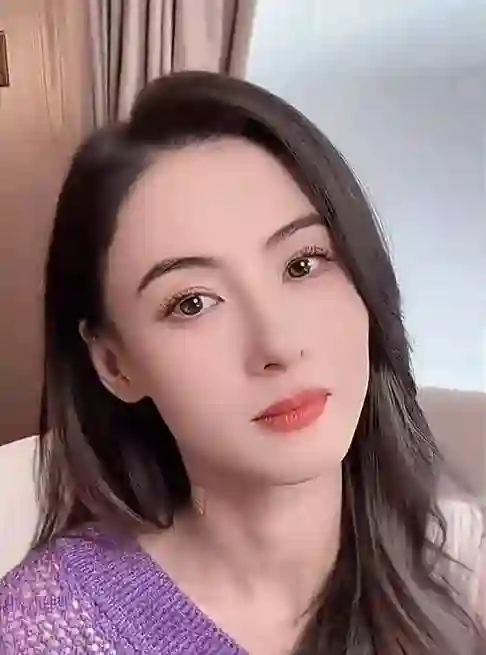 谢霆锋一直想复婚，而且不断努力接近张柏芝，却没想到不赞成复合的是他