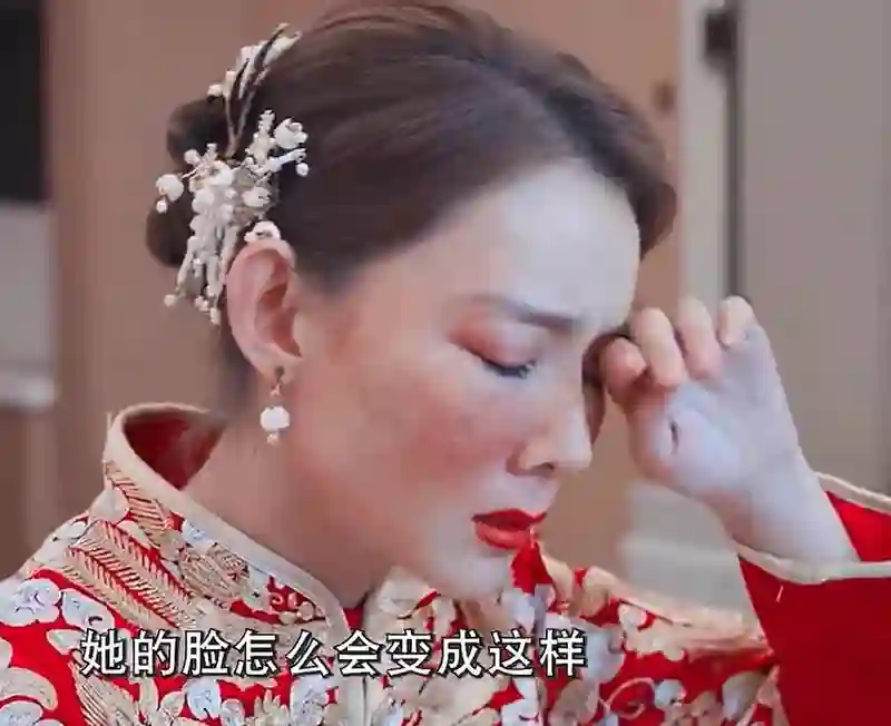 46岁姚晨vs51岁贾静雯，原生脸的力量，皱纹也能成美丽印记