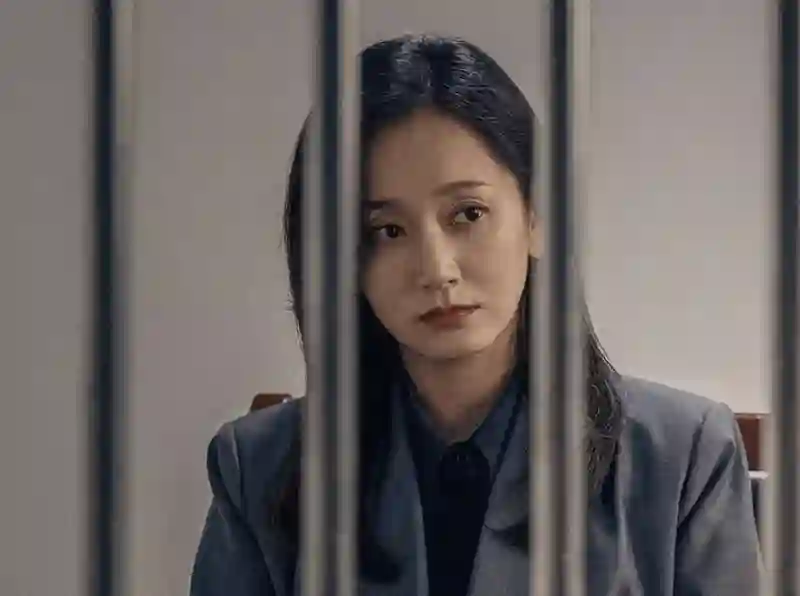 董晴：一路有贵人相助，遇真爱嫁了星二代，37岁凭《以法之名》爆红