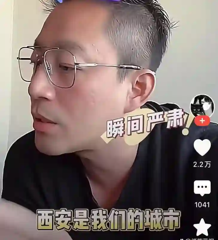 汪小菲无视S妈嘱托，曝光俩孩子正面照，玥儿太像大S、霖儿很清秀