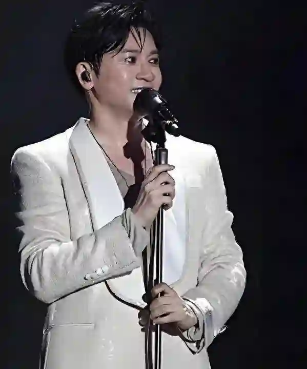 小虎队昔日三虎，容貌巨变，网友笑称“苏姨”