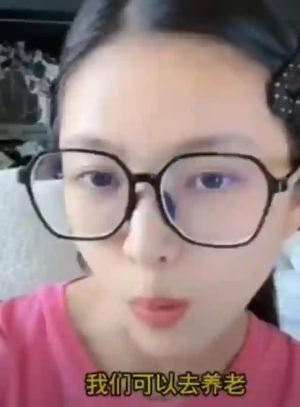 结婚4年，杜淳妻子和婆婆仍有矛盾，感叹：赚来的20%钱上交婆婆