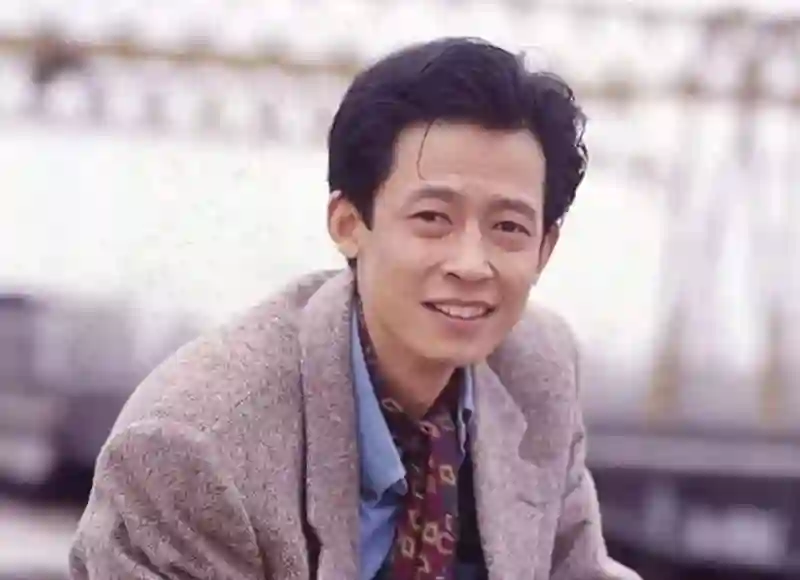 王志文儿子长大了，17岁帅气又高挑，父子同台拍戏超温馨