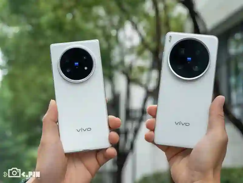 vivo刚出的这台折叠屏，我愿称它为“苹果最佳搭子”