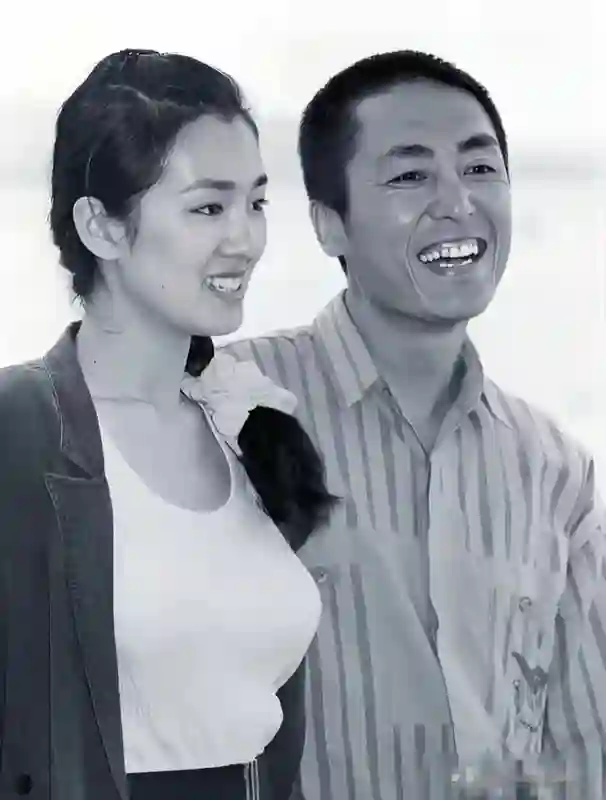 22岁巩俐到底多勾人？看她把张艺谋迷到抛妻弃女的旧照就懂了！