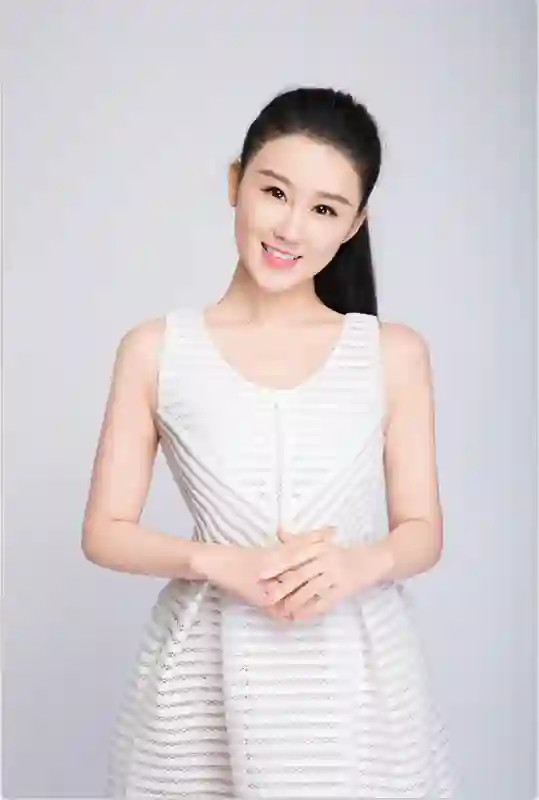 宋章萌：光影逐梦人，内外皆璀璨