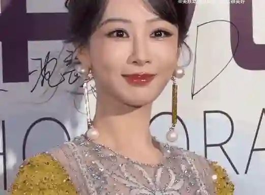 当32岁杨紫和42岁孙俪站在一起，我才彻底明白，气质远胜于美貌