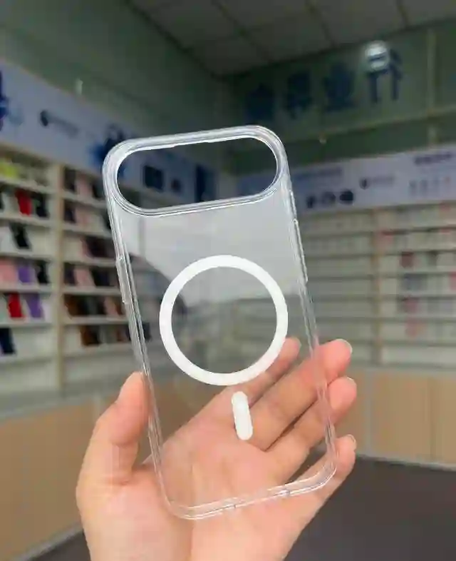初探苹果最薄iPhone 17 Air戴手机壳效果