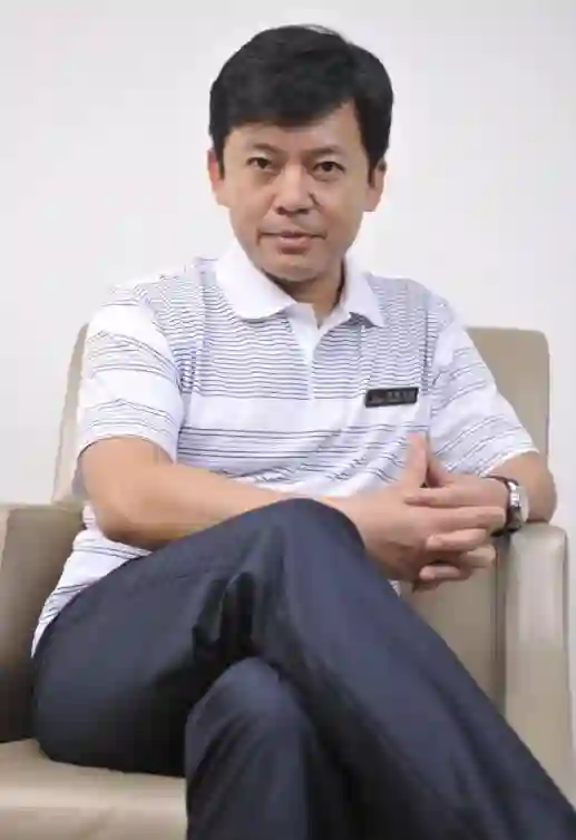 演员何政军：我这辈子最正确的决定，就是娶了个平凡的妻子