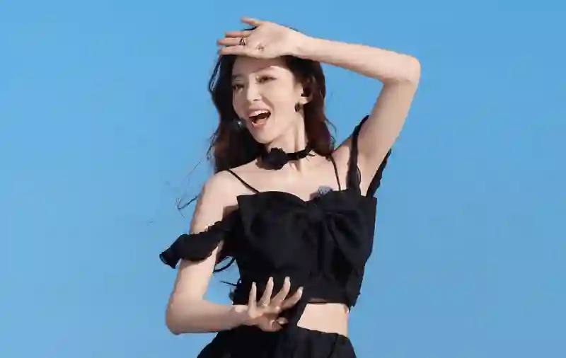 和周杰伦分手18年后，她再度翻红