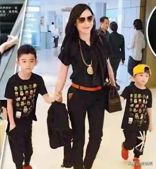 不带娃就别生！看完17岁谢振轩对弟弟的管教，才知什么是长兄如父