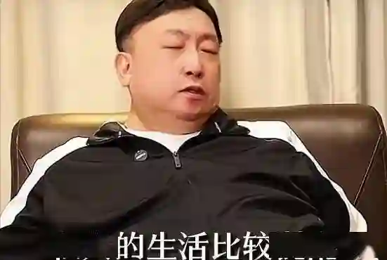 王晶爆吴孟达私人生活混乱成去世诱因，离世前还同时照顾三任太太