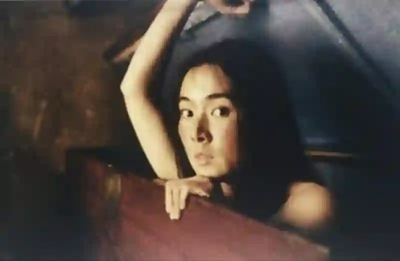 姜文助她“一脱成名”，戏外却守身如玉，50岁依旧未婚