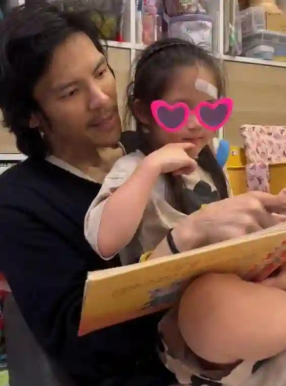 郭碧婷5岁女儿在学校被孤立，因为长得漂亮，她的处理方式值得学