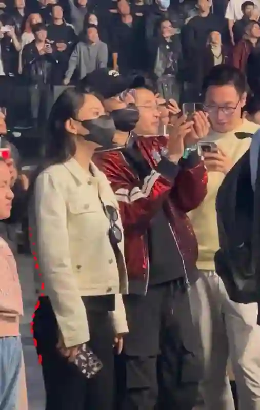 太牛了！53岁汪峰再当爸？5个孩子4个妈，还有没名分抱憾自杀的她