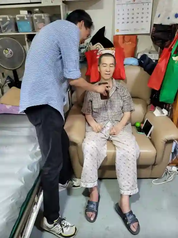 TVB演员吴博君因渐冻症去世，刘德华薛家燕等人曾捐钱，遗孀发声致谢