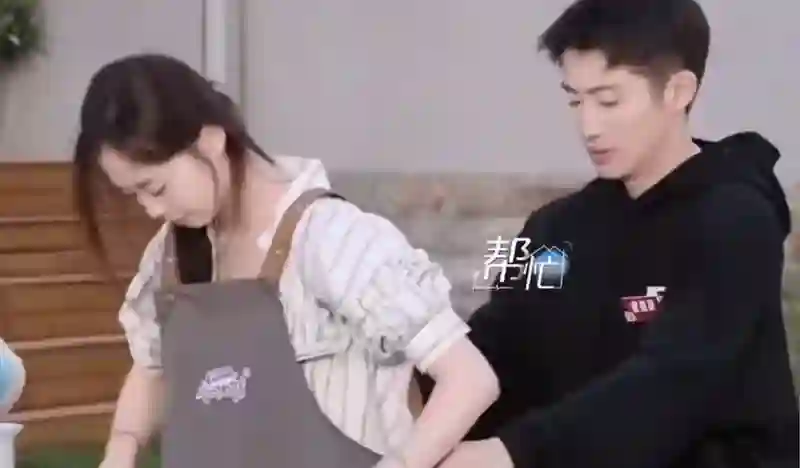 被骂了两年，他俩要结婚了？