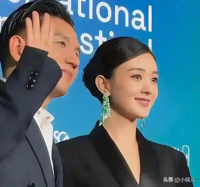 同样是双料影后，看到叶童的清醒，对比“飘了”的赵丽颖高下立判
