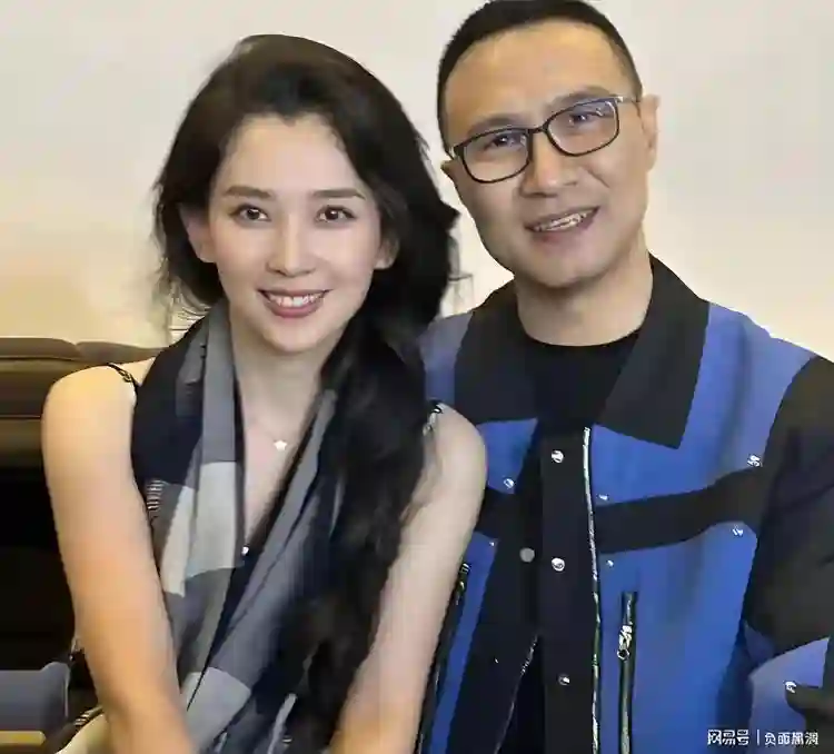 宁静回应“牵手门”，一句话揭露汪峰处境，终于替章子怡扳回一局