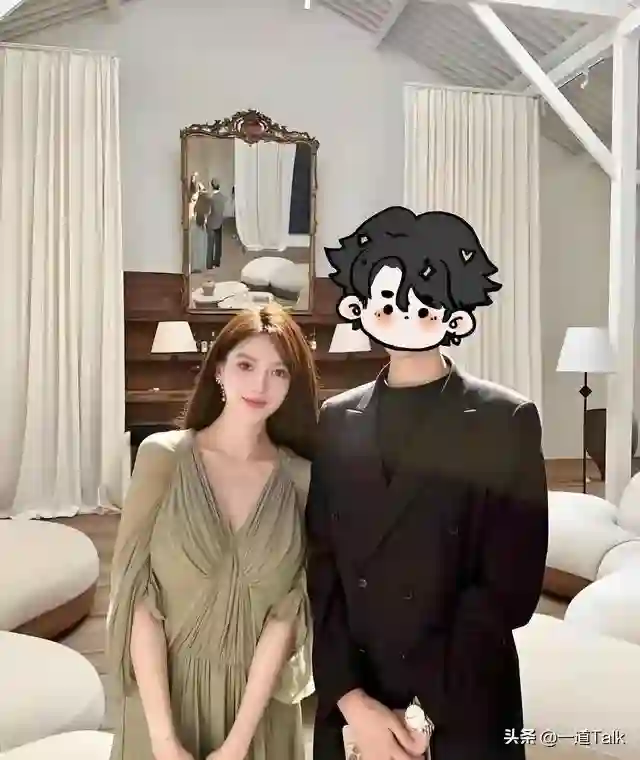 同样都给黄晓明生了孩子，杨颖叶珂现状截然不同，差距不是一般大