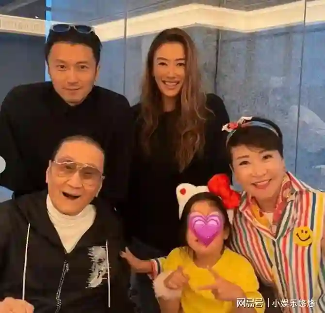 万万没想到！谢婷婷官宣喜讯后，“前嫂子”张柏芝却被“洗白”了