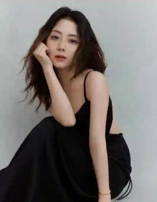 谭松韵35岁生<em>日照</em>曝光，完美状态令人惊叹，网友纷纷羡慕！