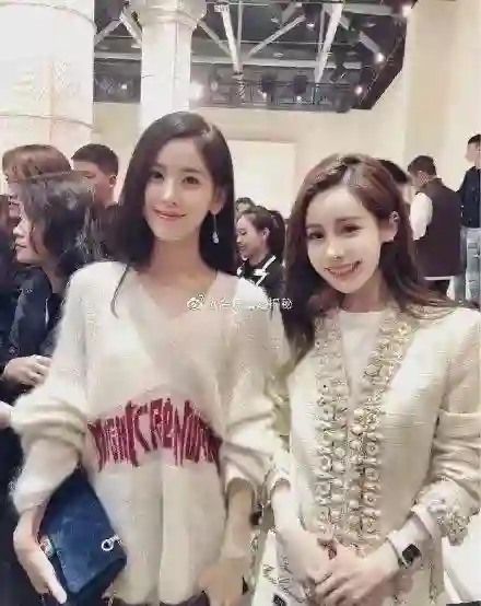 还记得初代女网红zy喜哥吗，她女儿都这么大了？