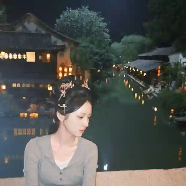 周也古装花絮九宫格氛围感拉满，从侠女到贵女切换自如尽显全能