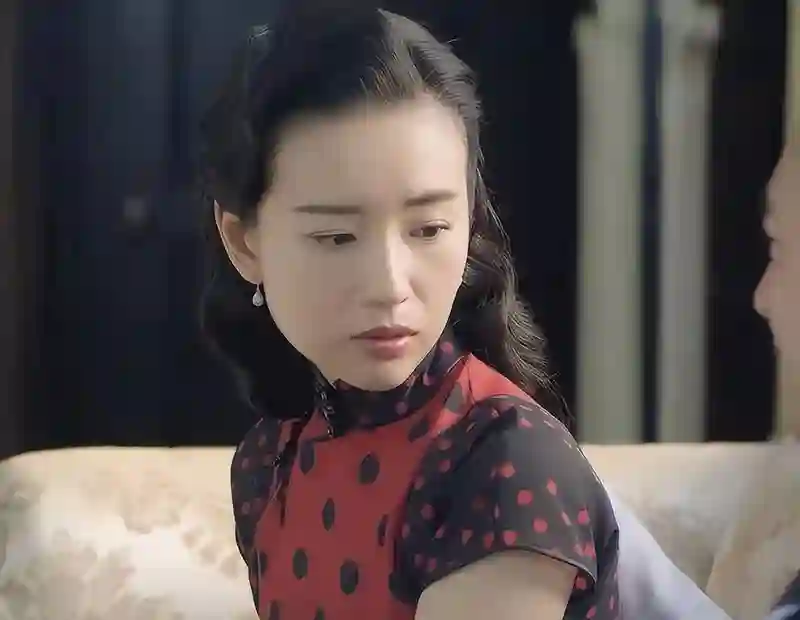 忘拉窗帘12年后，董洁再次尝试复出，却尝到苦果