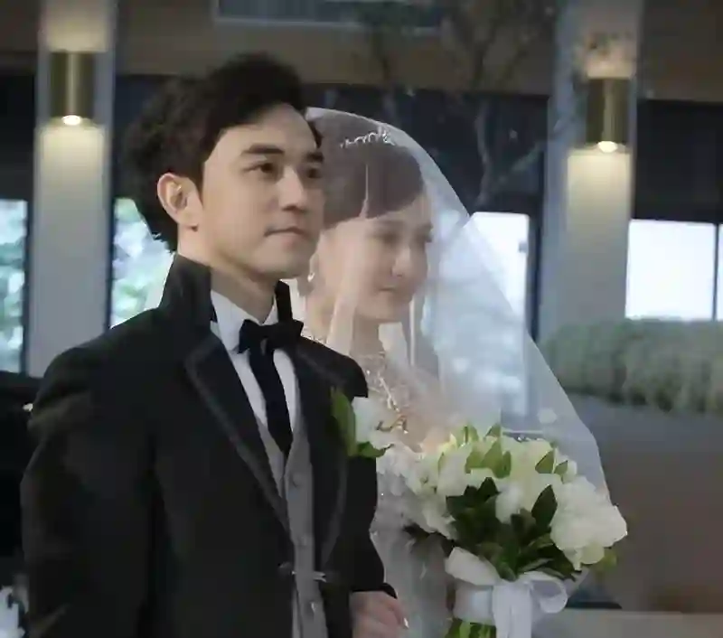 离婚8年后，51岁的陈德容感慨：爱情既没意思也没用，浪费时间